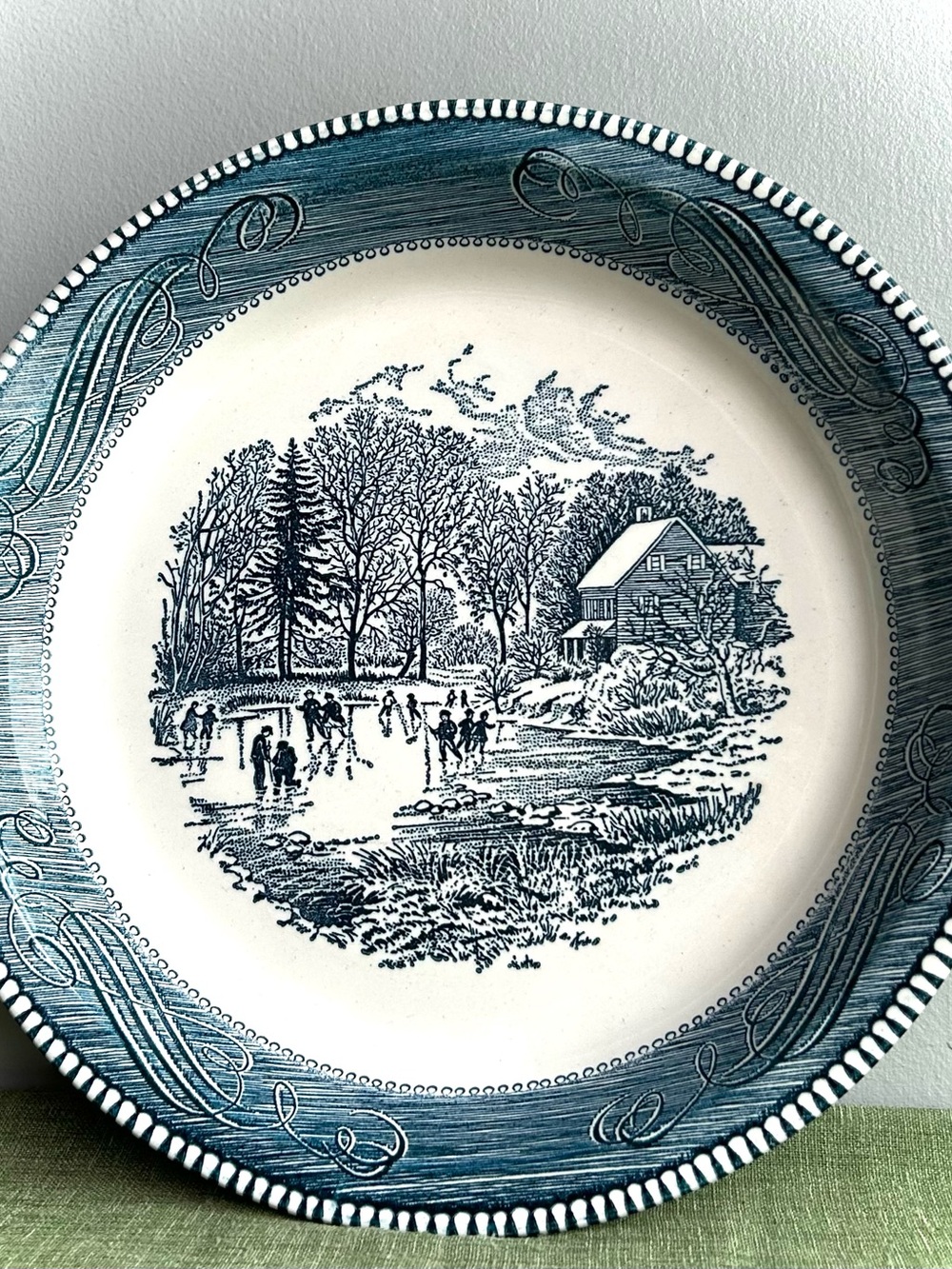 CURRIER & IVES early winter blue pie plate
